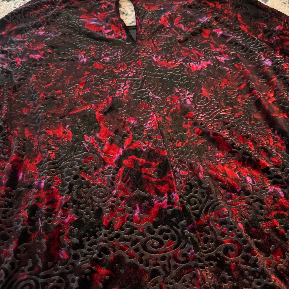 Whimsigoth Top‎ XL Velvet Burnout Bell Sleeve Witchy Goth Dark Fairy Vamp Cupio